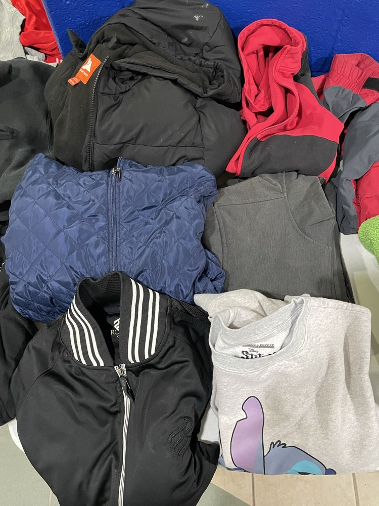 Coats, zip ups, and sweatshirts 