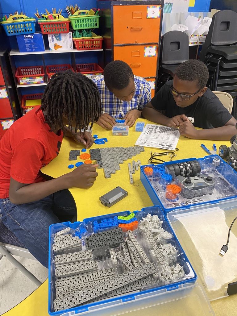 6th grade Weir Robotics Club