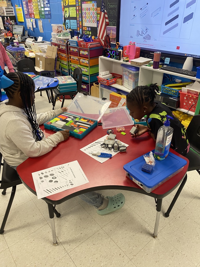 3rd and 4th Grade Robotics