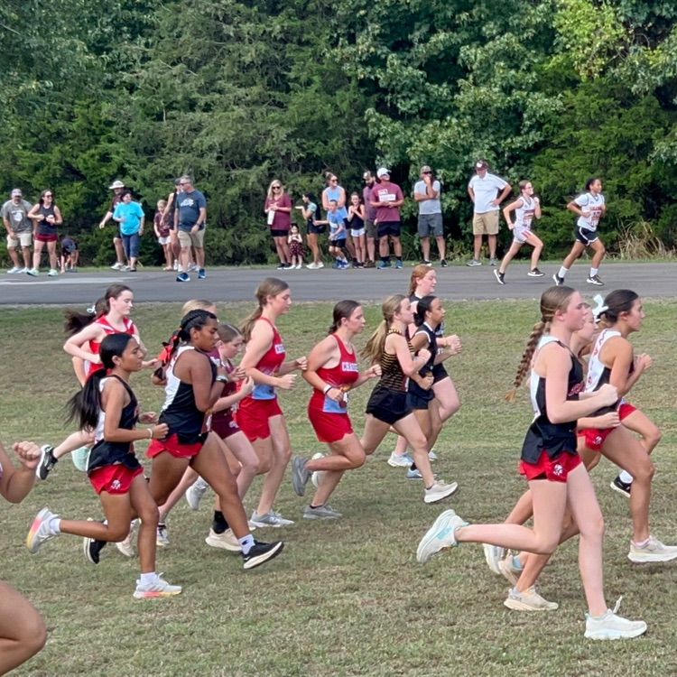 JH girls are off!