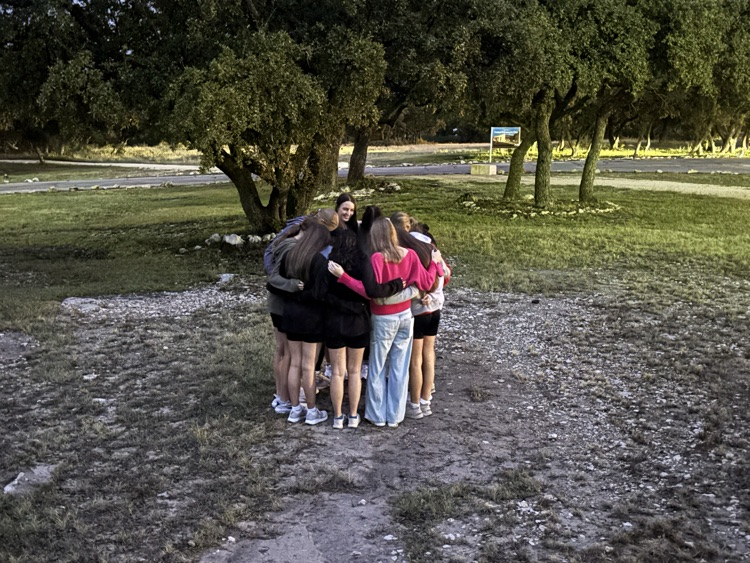 youth lead prayer