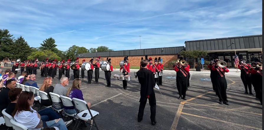 circleville marching band performs at battle of the bands