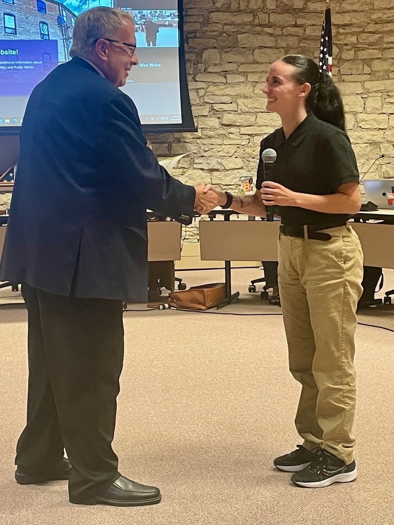 Mayor Schielke delivers oath to Meghan Gregory