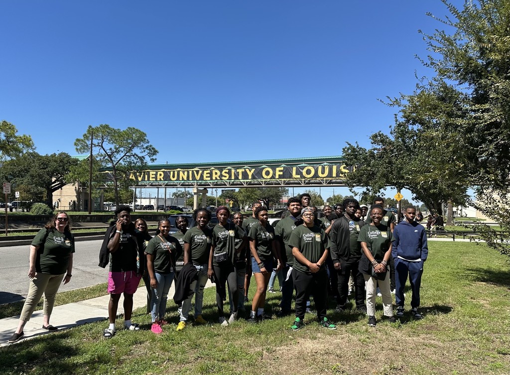 College Tour attendees in front of Xavier University