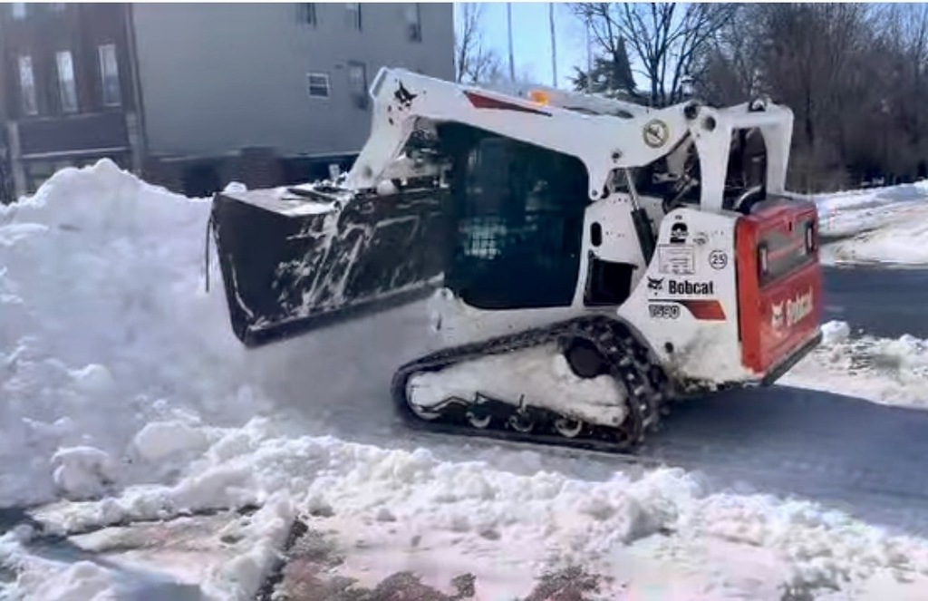Bobcat plow