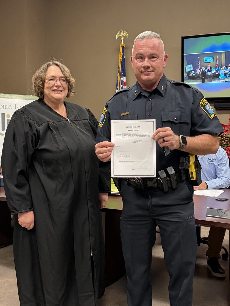 photo of chief and judge