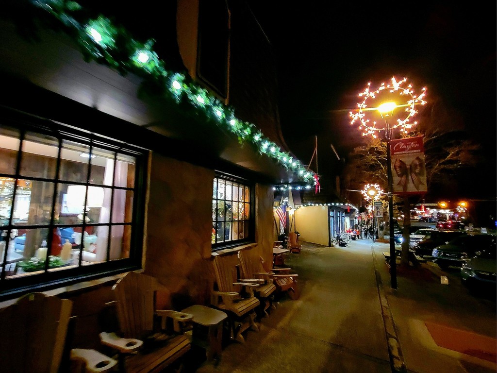 Reeves with snowflakes