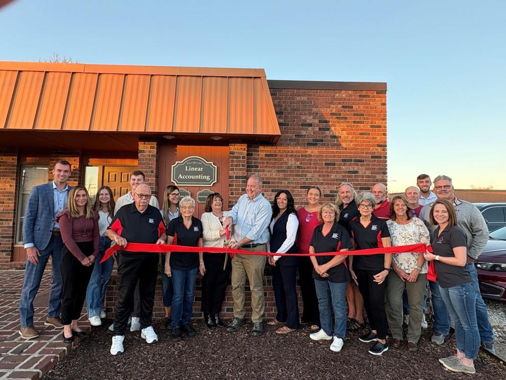 linear ribbon cutting