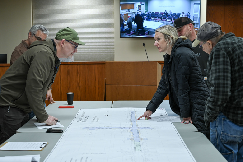 City staff met with the 2nd Street Neighbors on Tuesday evening, February 24, 2026. The purpose of the meeting was to reintroduce the project to neighbors and review the proposed plan. Staff addressed questions from attendees and provided clarification on several key aspects of the project.