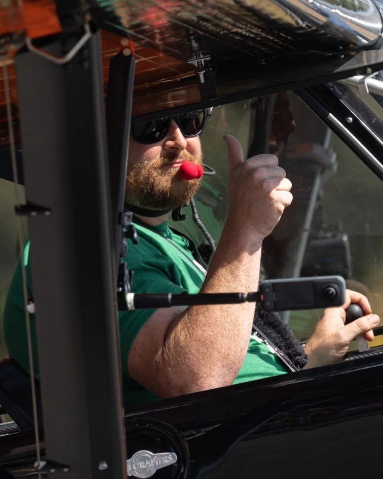 Image of one of the Creswell STOL'n Out West pilots giving a thumbs up gesture as he prepares for take-off.