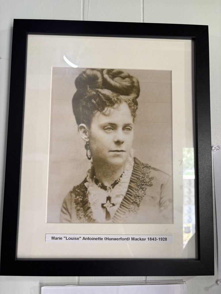 Photo of Louise Mackay