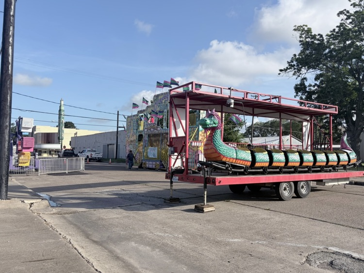 kiddie carnival ride