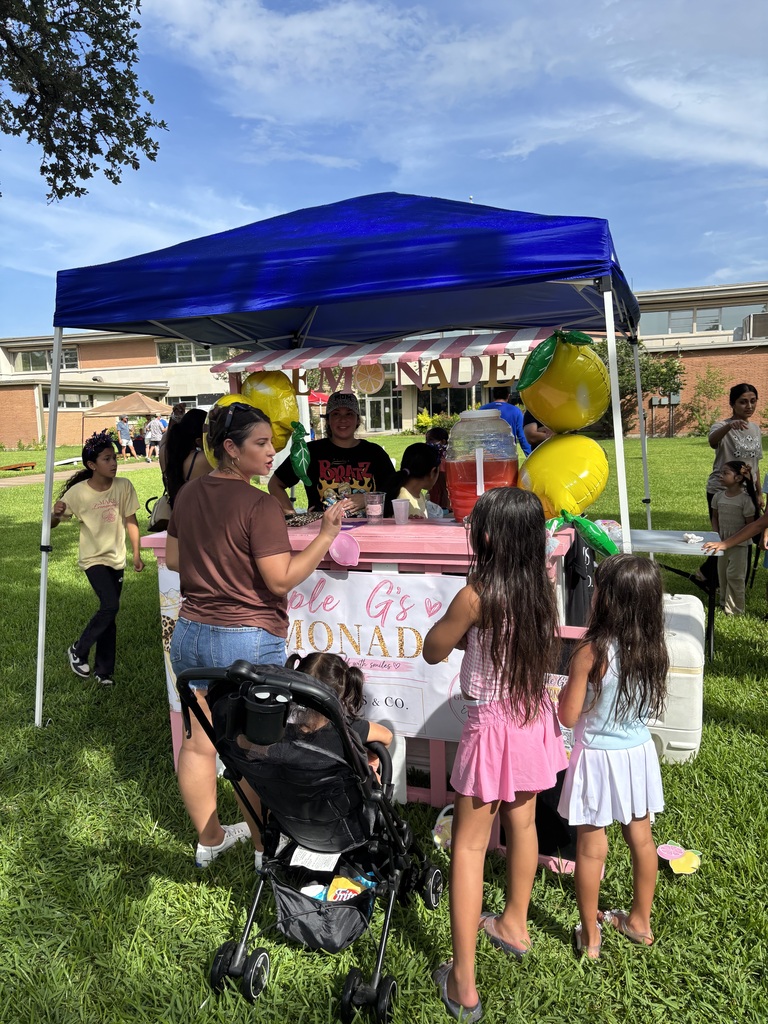 Tripple G's lemonade stand