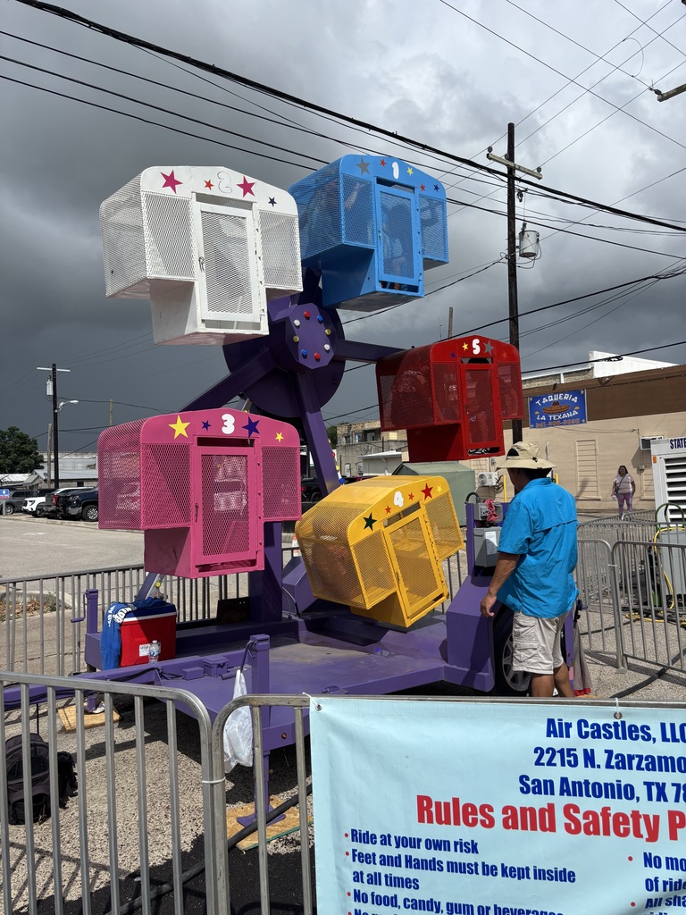 kiddie ride
