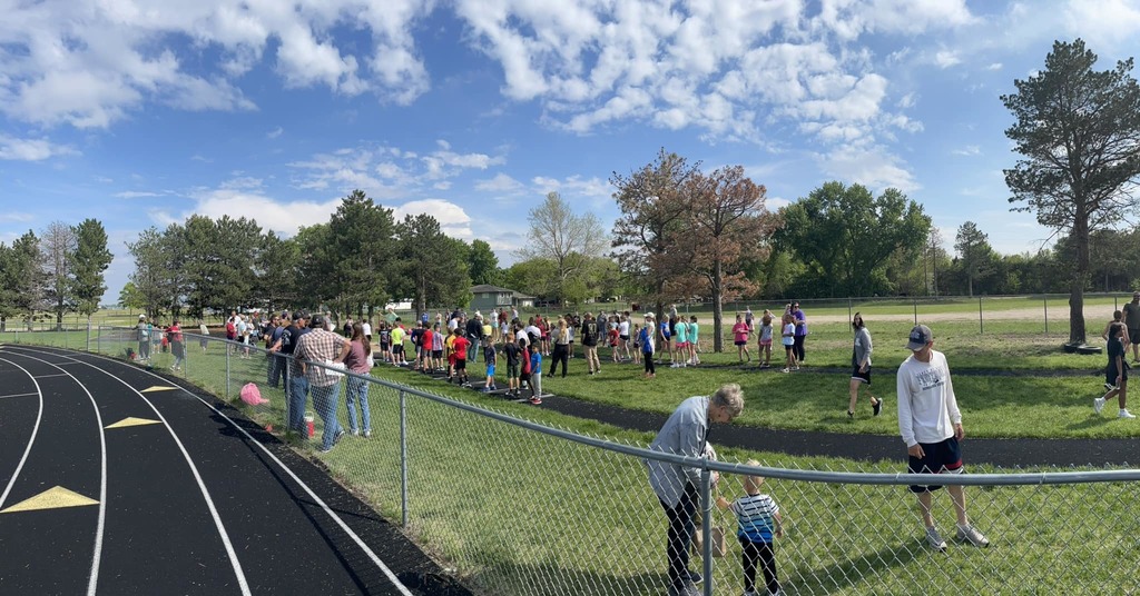 Photo of local youth competing in the Central Nebraska Youth Track and Field Meet