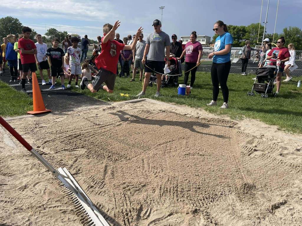 Photo of local youth competing in the Central Nebraska Youth Track and Field Meet