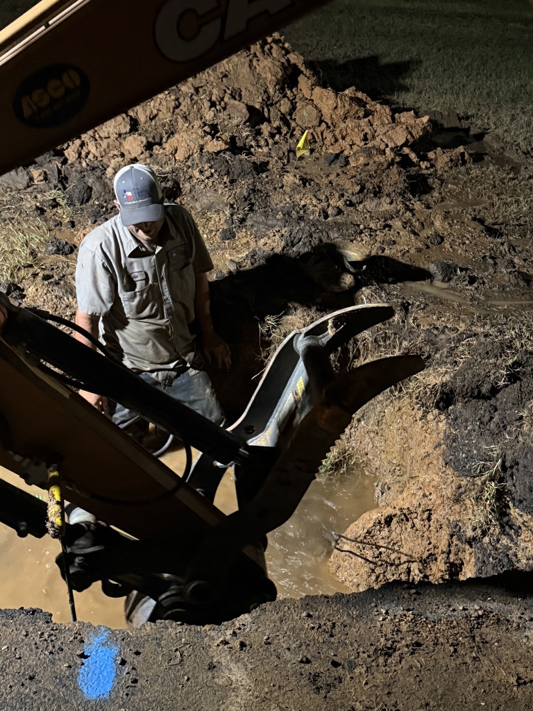 Crews are working to repair to water main breaks.