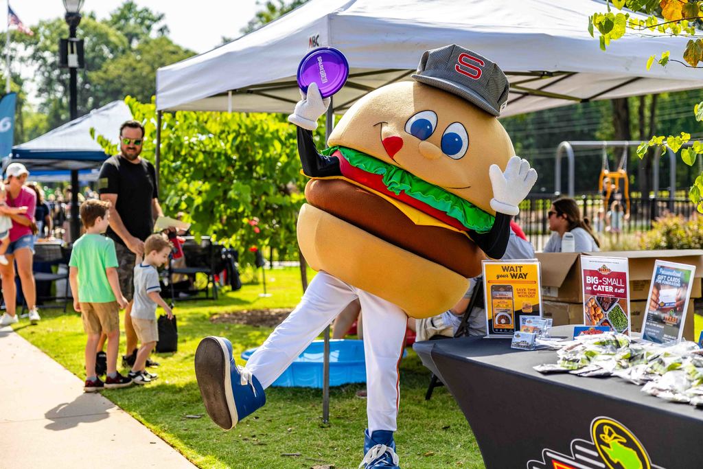 Chuck the Hub City Spartanburgers Mascot poses for a picture at Park Hop Playdate