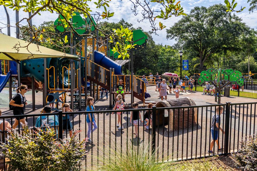Kids at Kids Planet playground during Park Hop Playdate