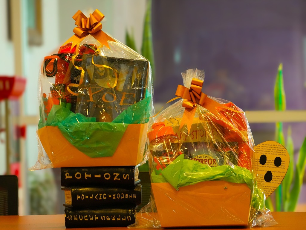 Young Adult Hallowread baskets