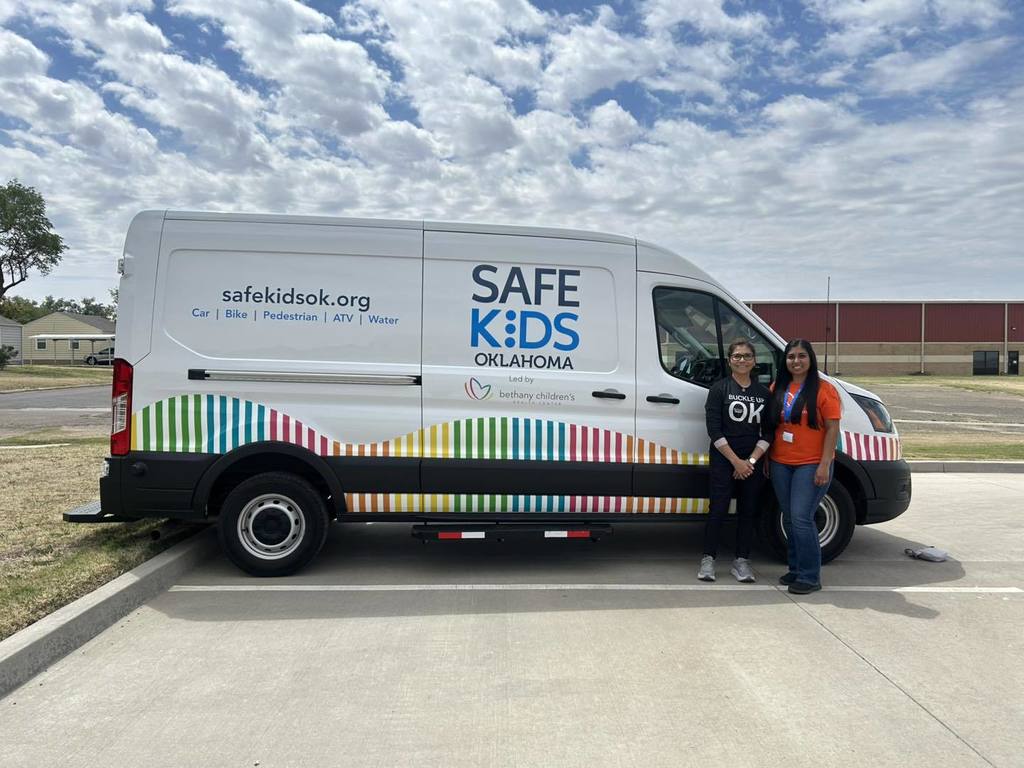 Car seat installation at the Guymon Public Library