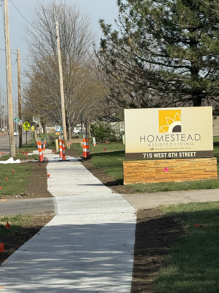 Side Walk to Cedar Dr on 6th