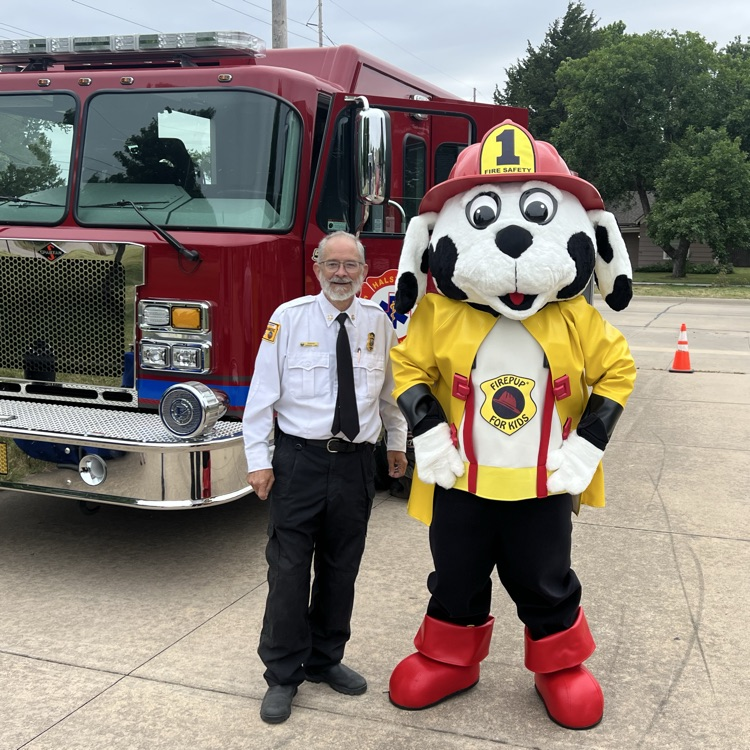 Chief Lowe and Firepup