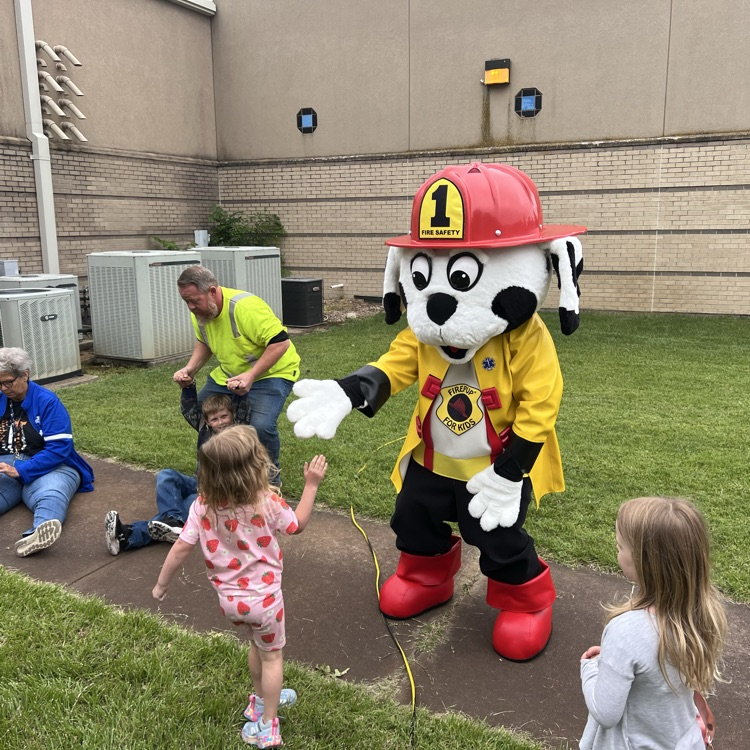 Firepup and the kids.