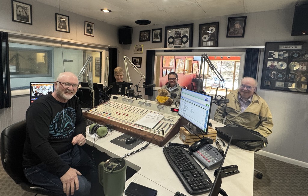 Reed Petty and Wade Phillips on the radio