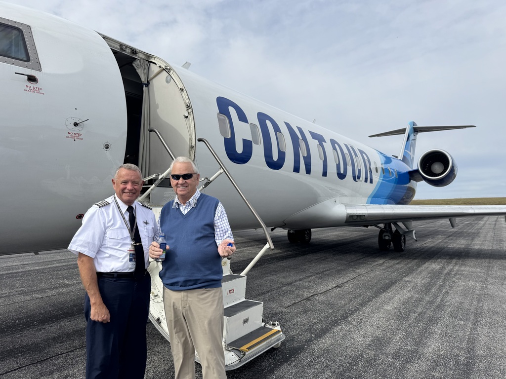 Mayor Jackson and the Contour Airlines Captain.