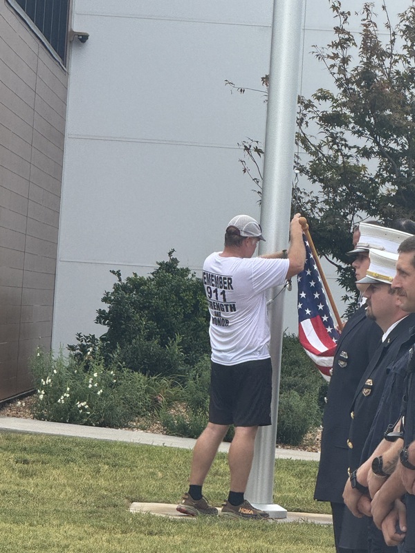 Runner posts Flag