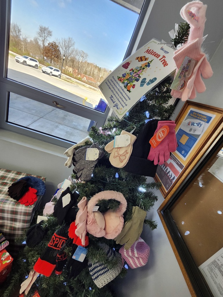 City of Hollister Mitten Tree