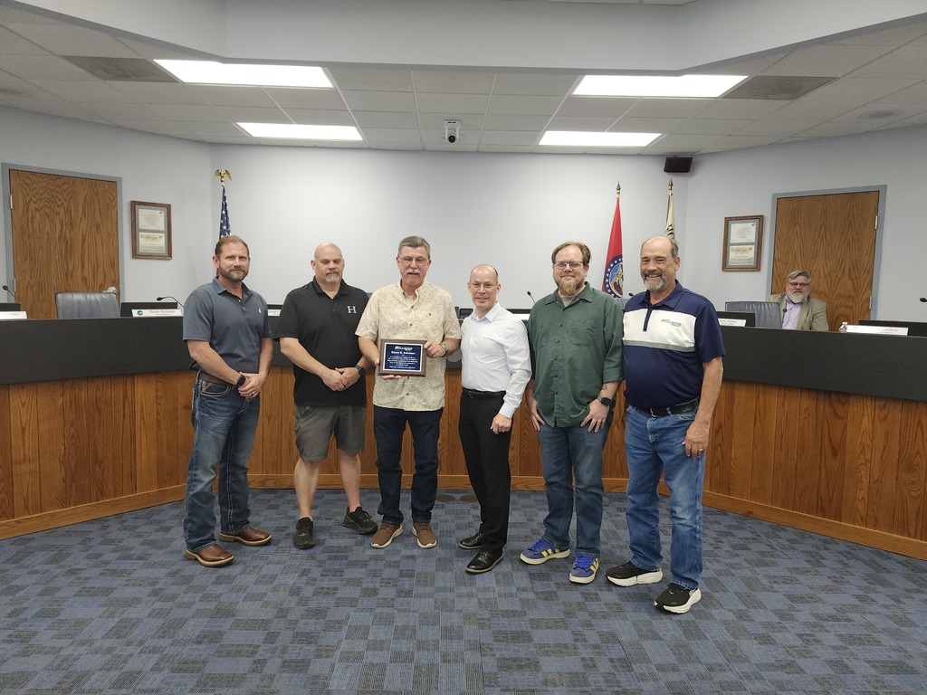 Daren Solomon with the Board of Aldermen