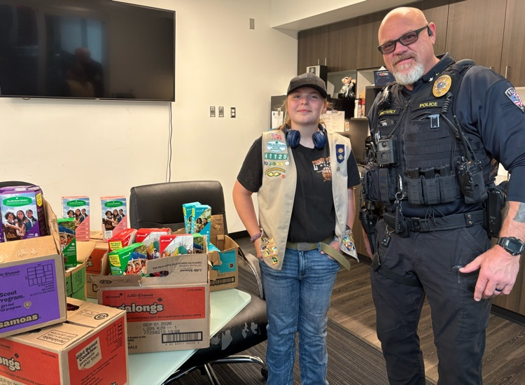 Thank you to Girl Scout Troop 41125 and Nita Berg for dropping off the donated Girl Scout cookies. Your support is truly appreciated by all of us at The Kalama Police Department