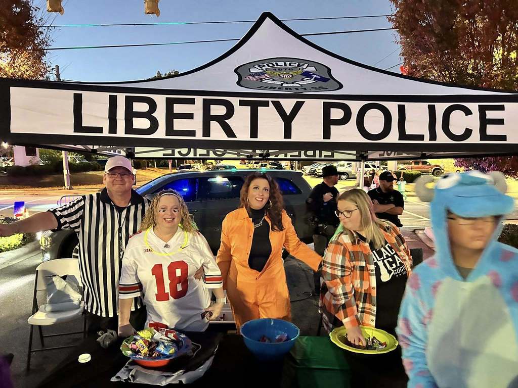 Vic Tetter at Halloween Event