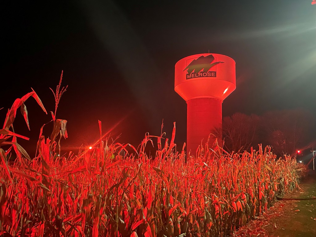 Melrose water tower with red light