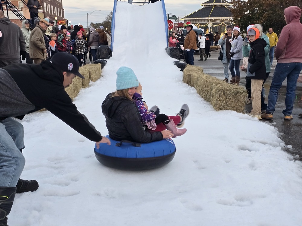Snow Hills at Magical Mineola