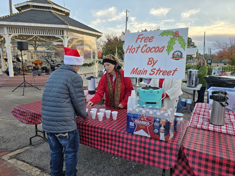 Free Hot Cocoa by Main Street