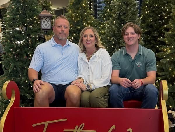 Nic Bailey, his wife Shelley, and their son Cameron