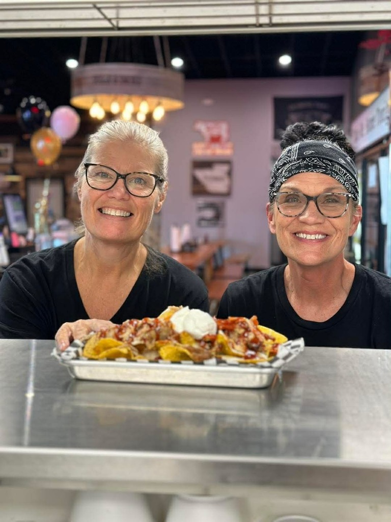 leah and robin sugar and smoke