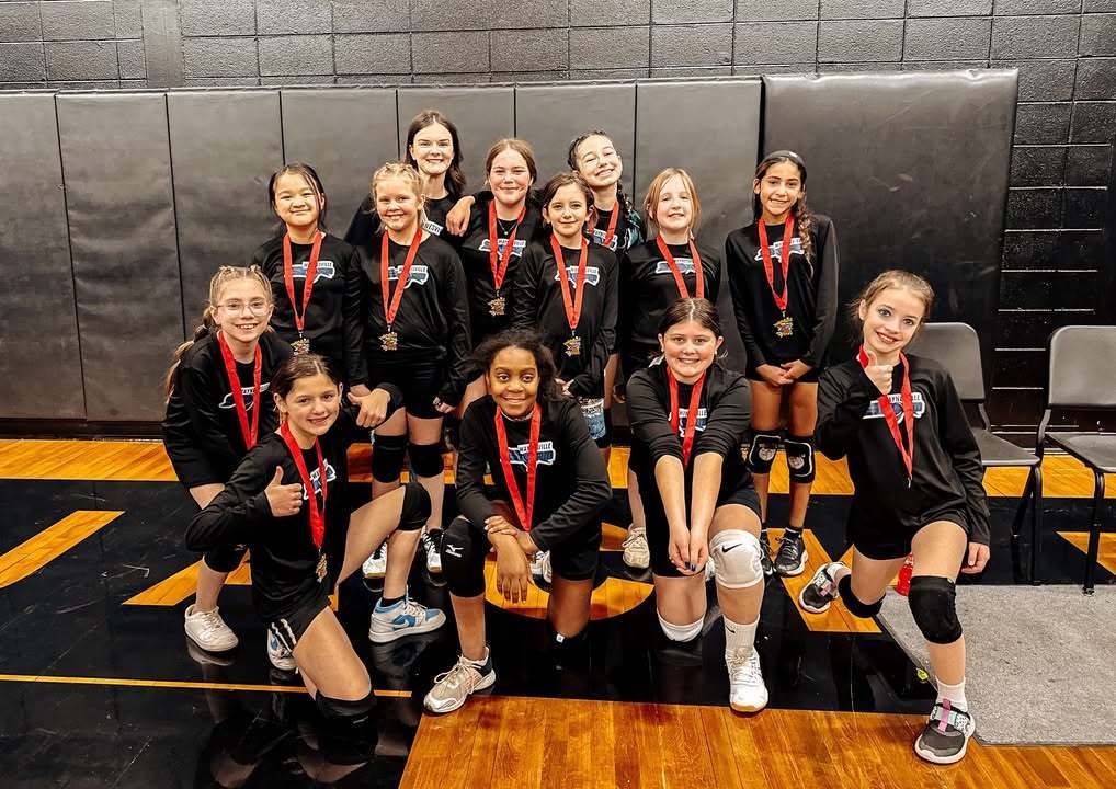 5th grade volleyball team picture