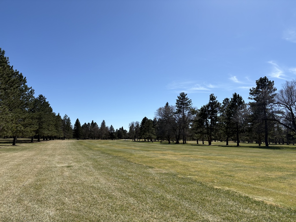Whitetail Run Golf Course - Hole 1 Fairway