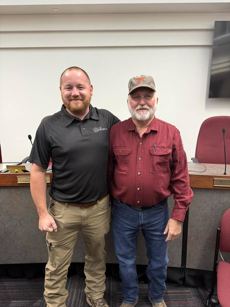 (L) ANTHONY DREXLER (R) BILL THOMAS