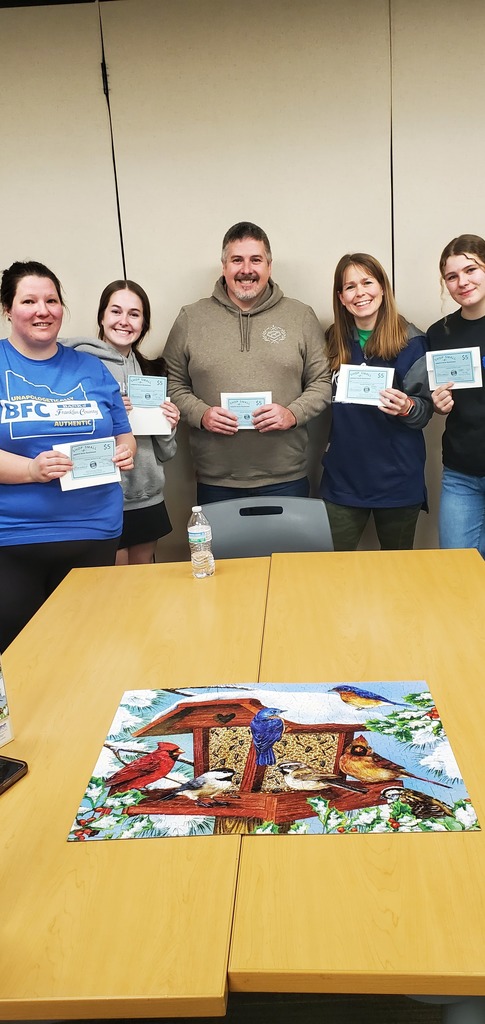 The winning puzzle team!