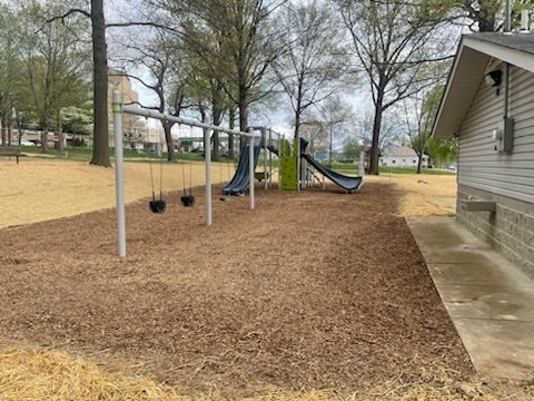 Krog Playground showing the new playground  from the side