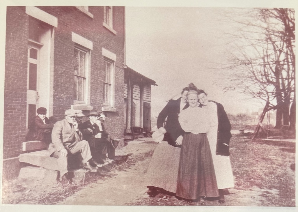 Abner Smith Family in front of the home