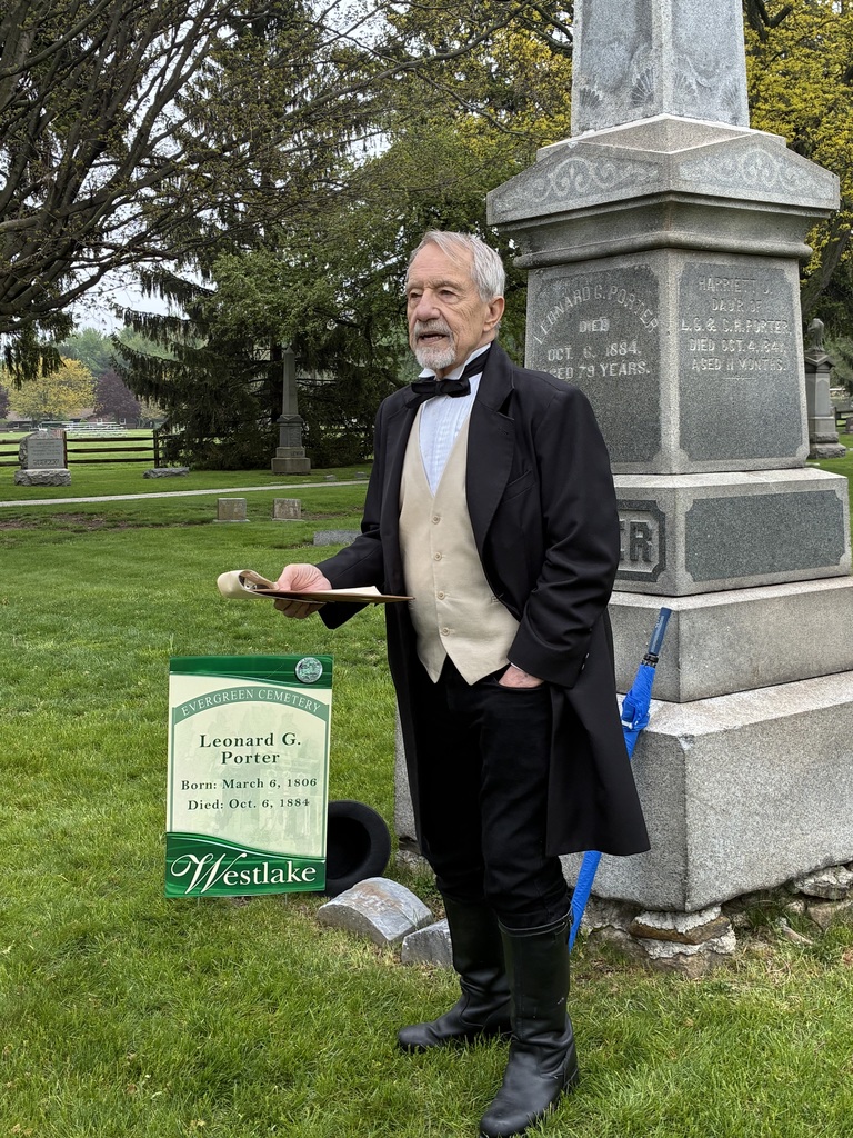 Mel Maurer historian portrayal of Leonard Porter