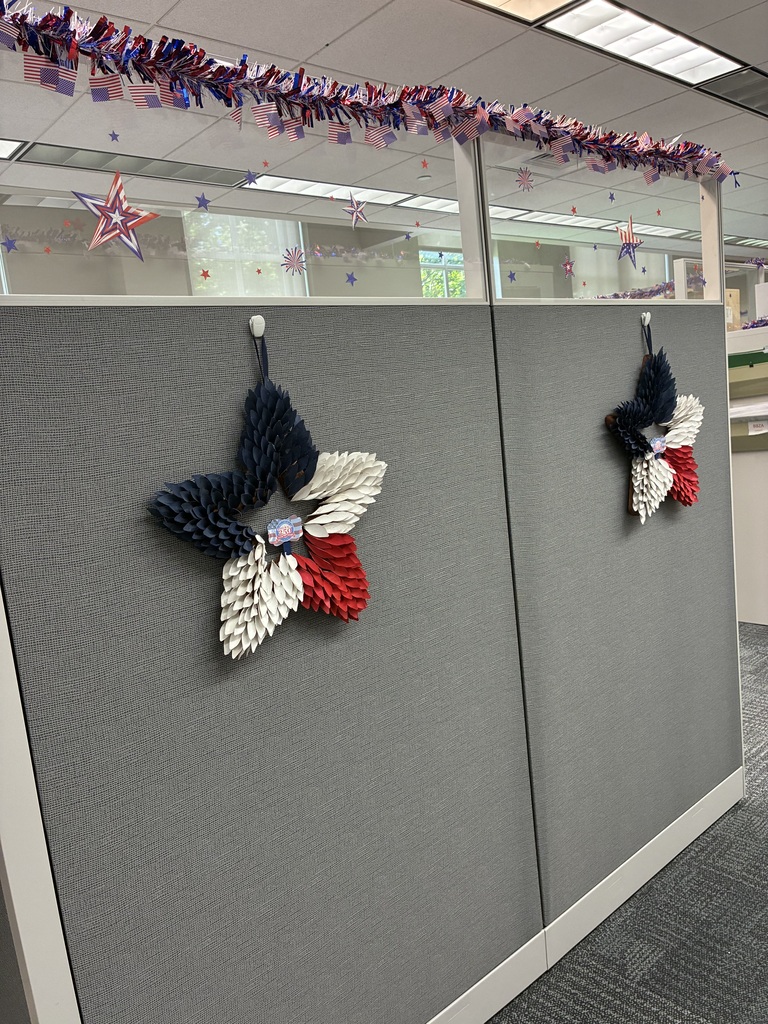 Stars on a cubicle