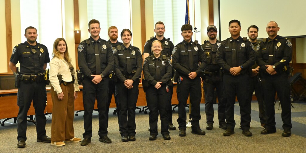 Whitewater PD pose with their newly sworn in officers!
