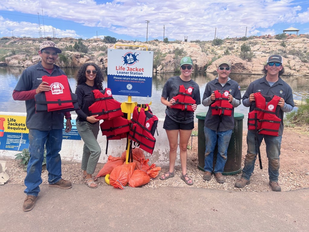 Life Jacket Station